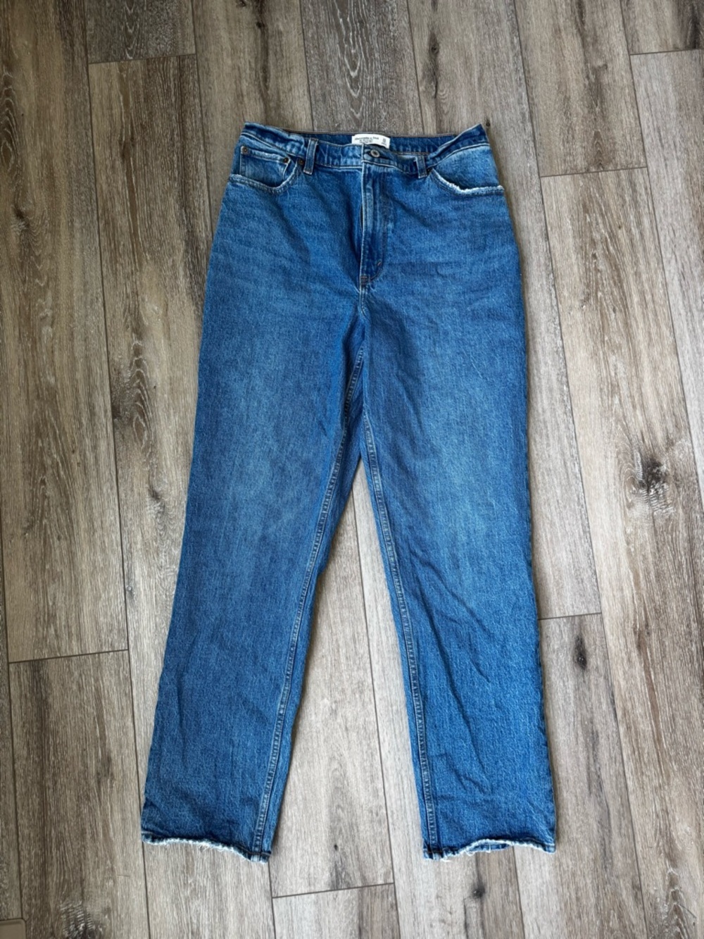 Abercrombie & Fitch Curve Love 90s Straight Ultra High Rise Jeans 31/12